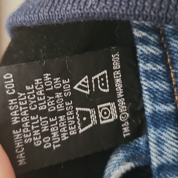 Vintage Warner Brothers Looney Tunes denim jacket - Picture 8 of 8